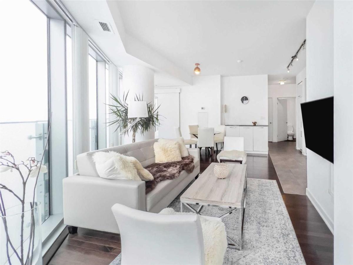 Luxury Condo In The Heart Of Toronto - Next To Scotiabank Arena Экстерьер фото